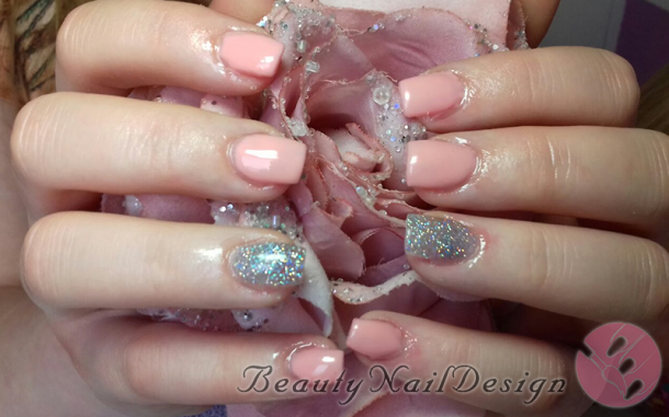 Beauty Nail Design | by Linda Visser